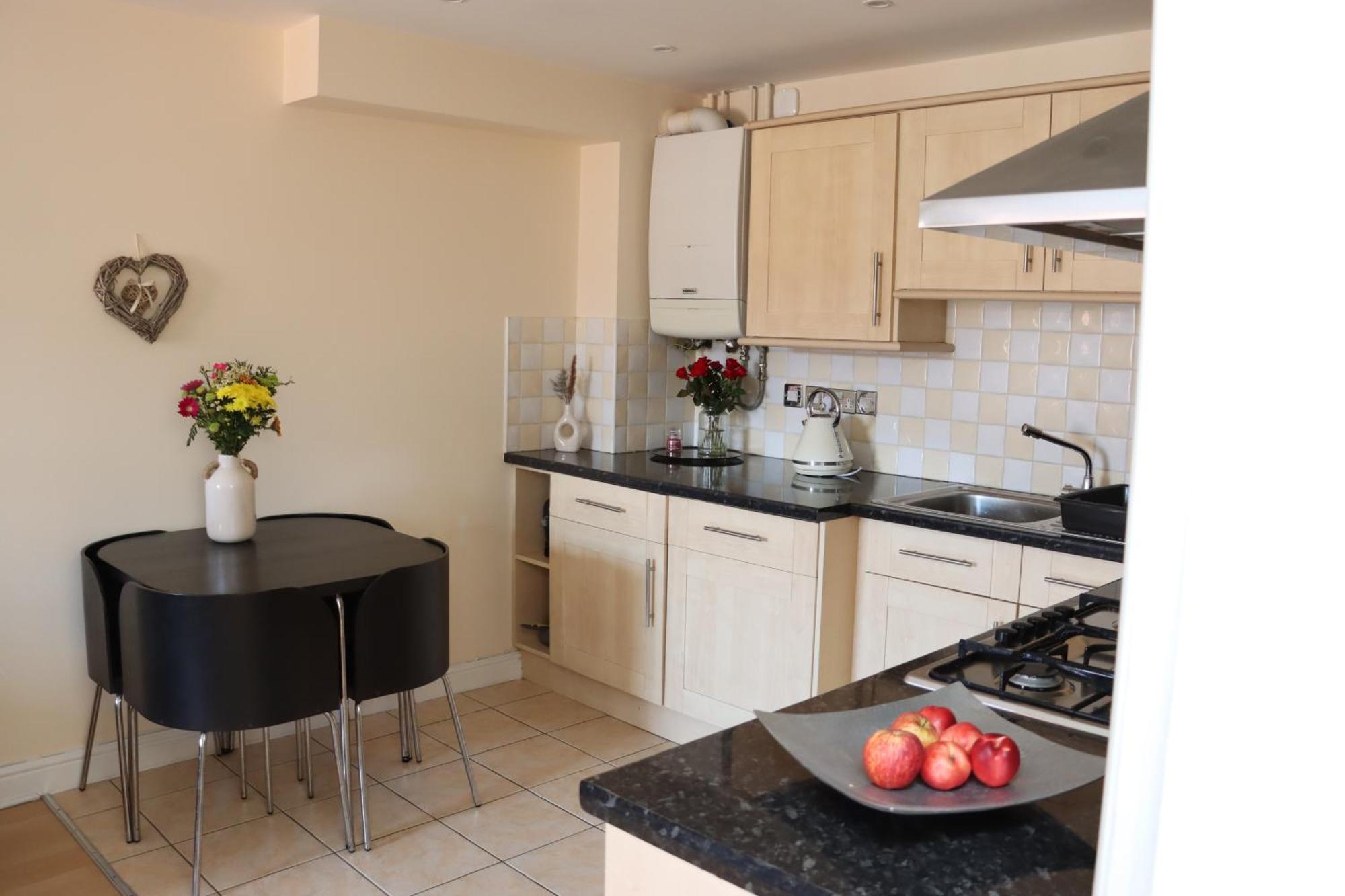 Scandinavian City Centre Apartment Worcester Exterior photo